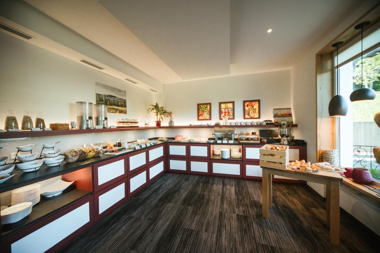 Hotel Waldeck Mit Restaurant "Florian'S" 펠트베르크 외부 사진
