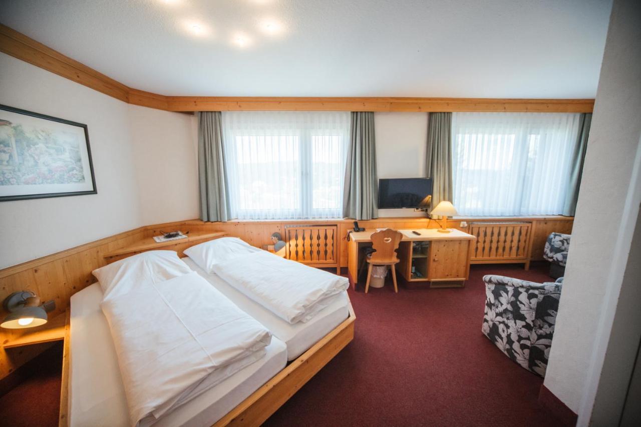 Hotel Waldeck Mit Restaurant "Florian'S" 펠트베르크 외부 사진