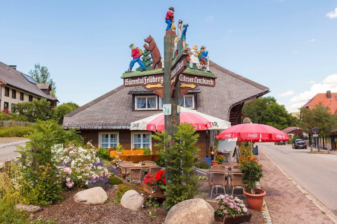 Hotel Waldeck Mit Restaurant "Florian'S" 펠트베르크 외부 사진